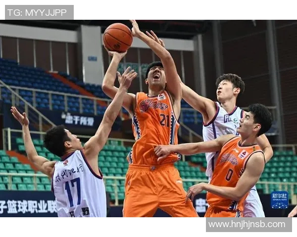 深入分析上海篮球队的阵地战战术特点与执行策略