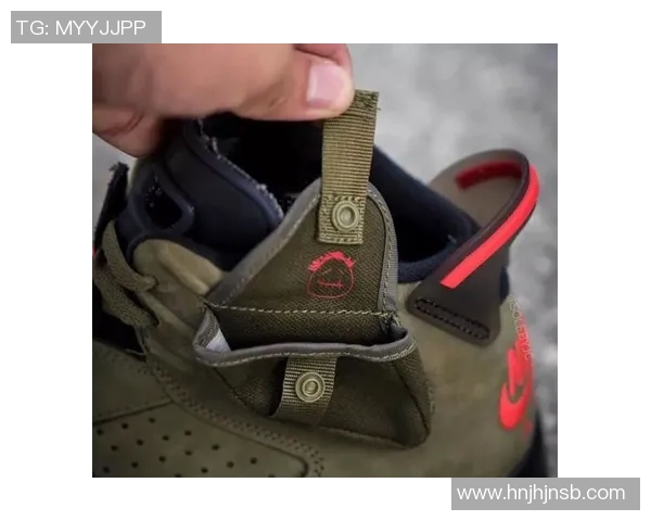 喷雾场足球明星联名款限量发售引领时尚潮流新风尚 喷雾场足球明星联名款限量发售引领时尚潮流新风尚