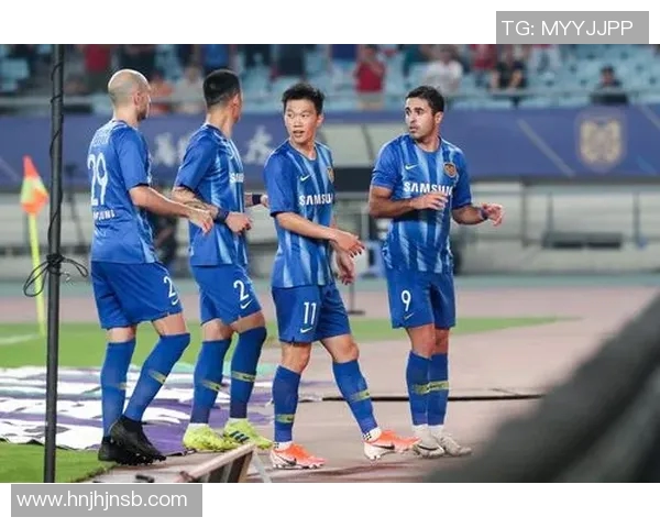 羽毛球战术解析：杭州羽毛球队边路渗透的成功秘诀与应用