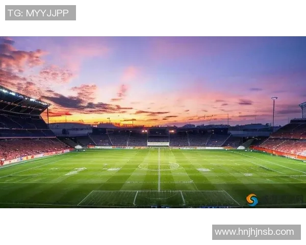 校园足球的魅力与成长：一场青春梦想的追逐与奋斗之旅